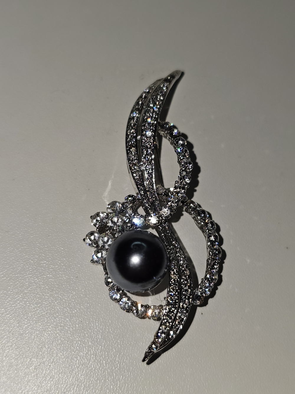 Vintage Black Pearl Rhinestone Swirl Brooch Pin Silver Tone Elegant Statement